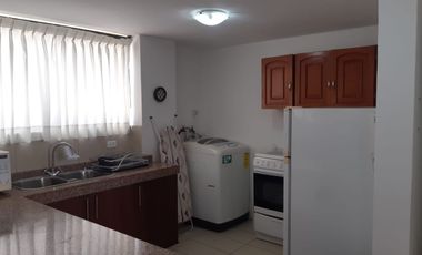 ARRIENDO DEPARTAMENTO DÚPLEX AMOBLADO, 2 DORMITORIOS, BALCÓN, URB. EL CONDADO
