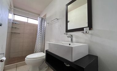 Casa en renta en El Campestre Residencial (La Venta del Astillero) dentro del Coto Leman