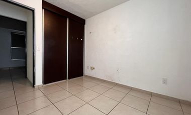 Casa en renta en El Campestre Residencial (La Venta del Astillero) dentro del Coto Leman