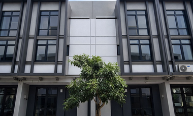 Dijual Cepat 2 Unit Gandeng Rukan Latinos Business District di BSD City, Tangerang