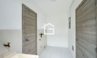 Departamento en Planta Baja en Venta en Portón de las Lomas, Guayaquil