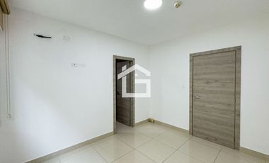 Departamento en Planta Baja en Venta en Portón de las Lomas, Guayaquil