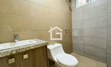 Departamento en Planta Baja en Venta en Portón de las Lomas, Guayaquil