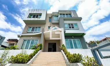 Departamento en Planta Baja en Venta en Portón de las Lomas, Guayaquil