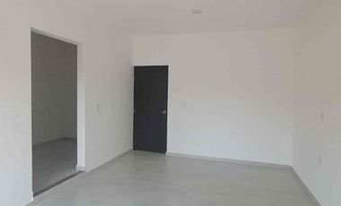Casa en venta Frac Colinas Universitaria cerca de plaza cristal y libramiento sur