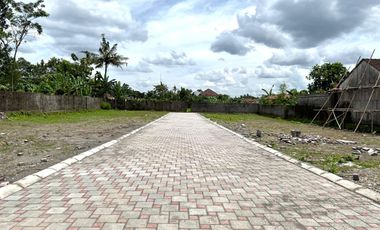 Kavling Siap Bangun, Lokasi Depan Resto Tengkleng Gajah