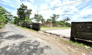 Kavling Siap Bangun, Lokasi Depan Resto Tengkleng Gajah