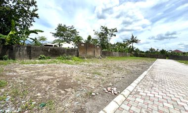 Kavling Siap Bangun, Lokasi Depan Resto Tengkleng Gajah