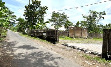 Kavling Siap Bangun, Lokasi Depan Resto Tengkleng Gajah