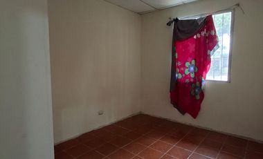 ¡Oportunidad en Sauces VI! Casa de 1 planta en peatonal cerrada