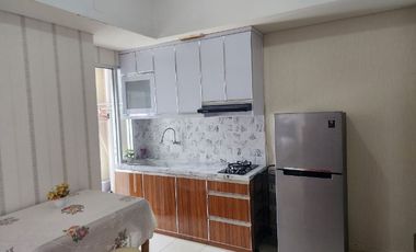 disewa apartemen green lake sunter,2BR fully furnished,view danau,hadap timur,AC 2 dan waterheater,best view