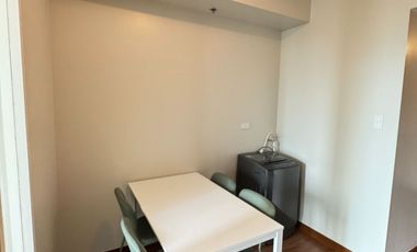 ✨ For Rent: 1-Bedroom Fully Furnished with Balcony – Cameron Residences ✨