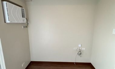 ✨ For Rent: 1-Bedroom Fully Furnished with Balcony – Cameron Residences ✨