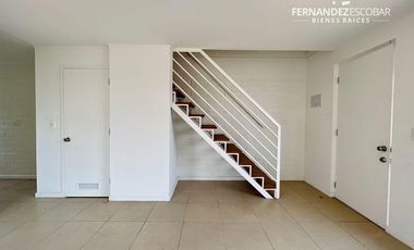 LOS ANDES - ARRIENDA CASA DOS PISOS 3D 2B - SENDERO DE LOS ANDES