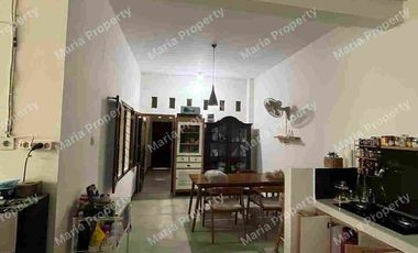 dijual rumah di sumber solo