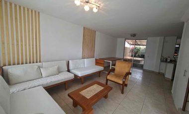 Venta casa amplia en Conocoto, Quito
