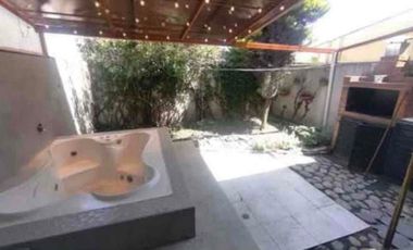 Venta casa amplia en Conocoto, Quito