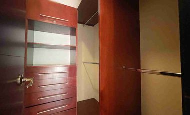 CASA EN RENTA, LOMAS DE ANGELÓPOLIS.