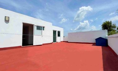 CASA EN RENTA, LOMAS DE ANGELÓPOLIS.