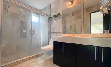 CASA EN RENTA, LOMAS DE ANGELÓPOLIS.