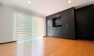 CASA EN RENTA, LOMAS DE ANGELÓPOLIS.