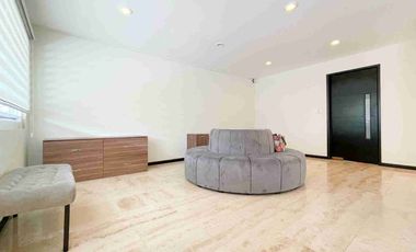 CASA EN RENTA, LOMAS DE ANGELÓPOLIS.