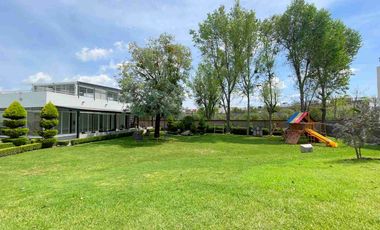 CASA EN RENTA, LOMAS DE ANGELÓPOLIS.