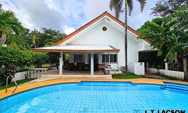 🏡 𝗦𝗽𝗮𝗰𝗶𝗼𝘂𝘀 𝗛𝗼𝘂𝘀𝗲 𝘄𝗶𝘁𝗵 𝗦𝘄𝗶𝗺𝗺𝗶𝗻𝗴 𝗣𝗼𝗼𝗹 𝗶𝗻 𝗮 𝗦𝗲𝗰𝘂𝗿𝗲𝗱 𝗦𝘂𝗯𝗱𝗶𝘃𝗶𝘀𝗶𝗼𝗻 – 𝗗𝘂𝗺𝗮𝗴𝘂𝗲𝘁𝗲 𝗖𝗶𝘁𝘆