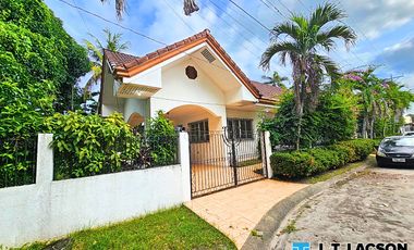 🏡 𝗦𝗽𝗮𝗰𝗶𝗼𝘂𝘀 𝗛𝗼𝘂𝘀𝗲 𝘄𝗶𝘁𝗵 𝗦𝘄𝗶𝗺𝗺𝗶𝗻𝗴 𝗣𝗼𝗼𝗹 𝗶𝗻 𝗮 𝗦𝗲𝗰𝘂𝗿𝗲𝗱 𝗦𝘂𝗯𝗱𝗶𝘃𝗶𝘀𝗶𝗼𝗻 – 𝗗𝘂𝗺𝗮𝗴𝘂𝗲𝘁𝗲 𝗖𝗶𝘁𝘆