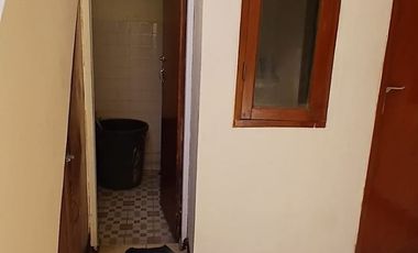 Disewakan Rumah 2 Lantai Siap Huni Lokasi Strategis di Batununggal Bandung