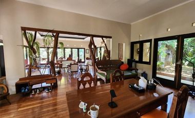 Rumah Luas Hitung Tanah di Rancabentang, Ciumbuleuit Bandung