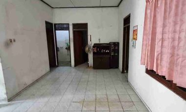 DIJUAL RUMAH DEKAT AKMIL
