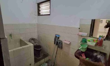 DIJUAL RUMAH DEKAT AKMIL