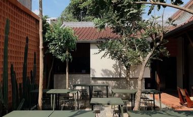 Rumah untuk Cafe di Pusat kota bandung sayap Dago