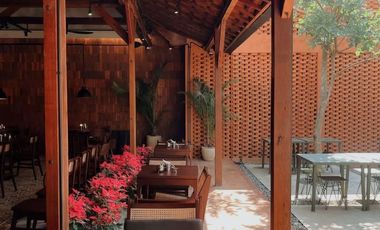 Rumah untuk Cafe di Pusat kota bandung sayap Dago
