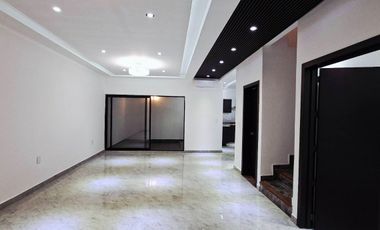 CASA EN VENTA EN FRACCIONAMIENTO PRIVADO TERRANOVA