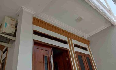 rumah Hoek di komplek bintara