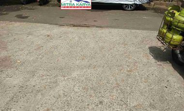 rumah Hoek di komplek bintara