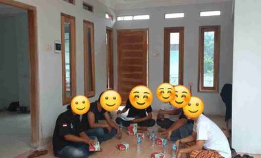 rumah Hoek di komplek bintara