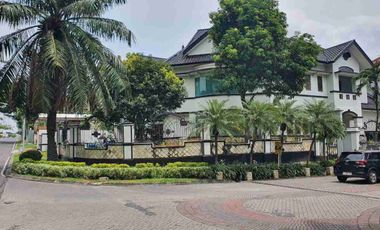 Sewa Rumah Mewah Raya Pakuwon Indah depan PTC