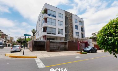 Alquiler Depa Amoblado en Higuereta -Surco 3 Hab-2 cocheras, Patio, Ascensor 157 m2