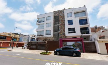 Alquiler Depa Amoblado en Higuereta -Surco 3 Hab-2 cocheras, Patio, Ascensor 157 m2