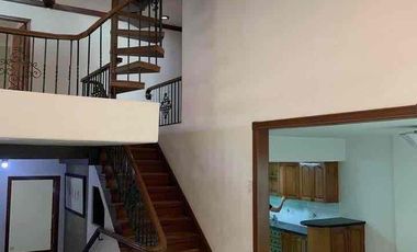 4 Bedrooms Townhouse for Rent in Sta. Mesa Manila
Near Sm Sta. Mesa/Center point