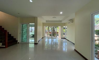 96741 - ขาย/เช่าบ้านเดี่ยวสองชั้นหมู่บ้านบุญโต 99 ถนนเลียบคลองปะปา ใกล้ทางด่วนศรีสมาน แจ้งวัฒนะ เมืองทองธานี ดอนเมือง บ้านสวยพร้อมอยู่ สภาพดี ทำเลเด่น