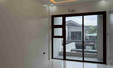 Modern Stylish House and Lot VVEV Cainta Rizal