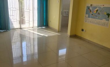 Disewa Rumah Layar Permai PIK, 8x12, 4KT, 3KM, Ada AC