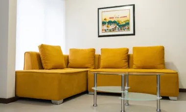 Casa de 3 dormitorios mas suite en el tercer piso con acceso independiente en el centro de Baños 2 parqueaderos