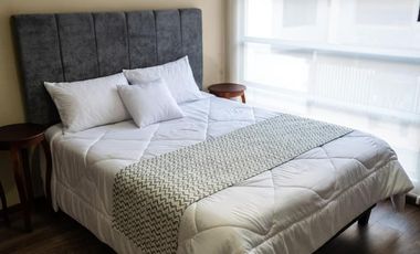 Casa de 3 dormitorios mas suite en el tercer piso con acceso independiente en el centro de Baños 2 parqueaderos