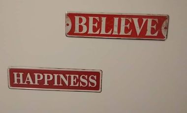 Casa de 3 dormitorios mas suite en el tercer piso con acceso independiente en el centro de Baños 2 parqueaderos