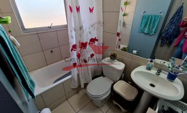 Hermosa Casa de Dos Pisos completamente solida, 3 Dormitorios, 2 Baños, Villa Los Altos de Quilicura, Comuna de Quilicura.